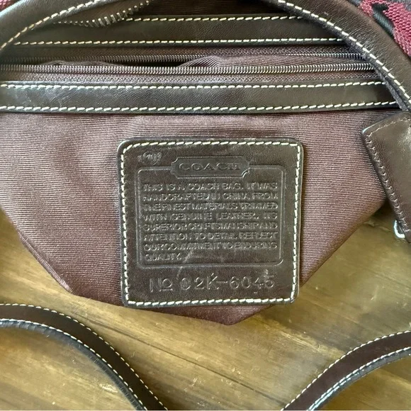 Coach Hobo Shoulder Bag Signature CC Canvas Vintage Y2K - Picture 4 of 15